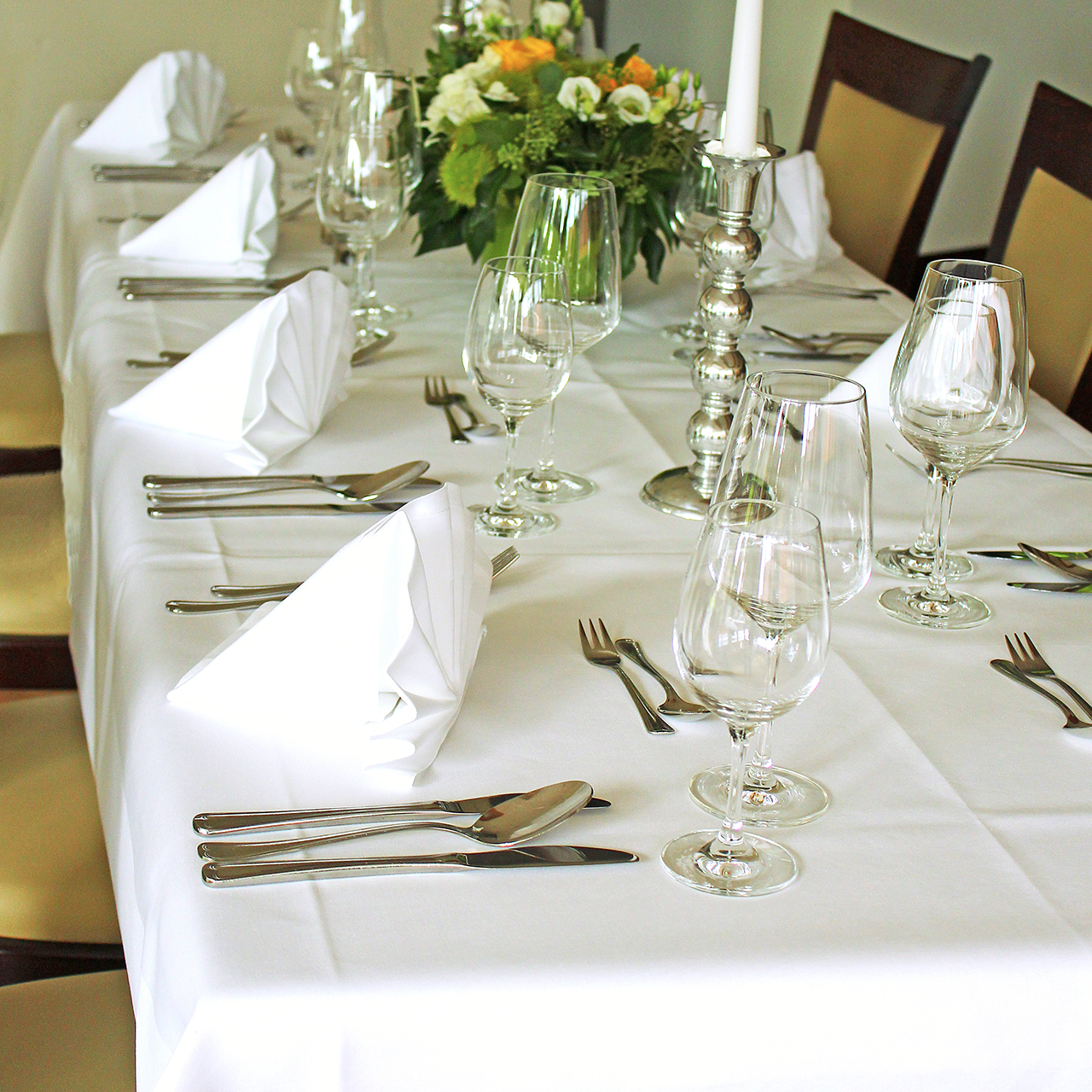 Tischdecke Klara weiss ohne Muster