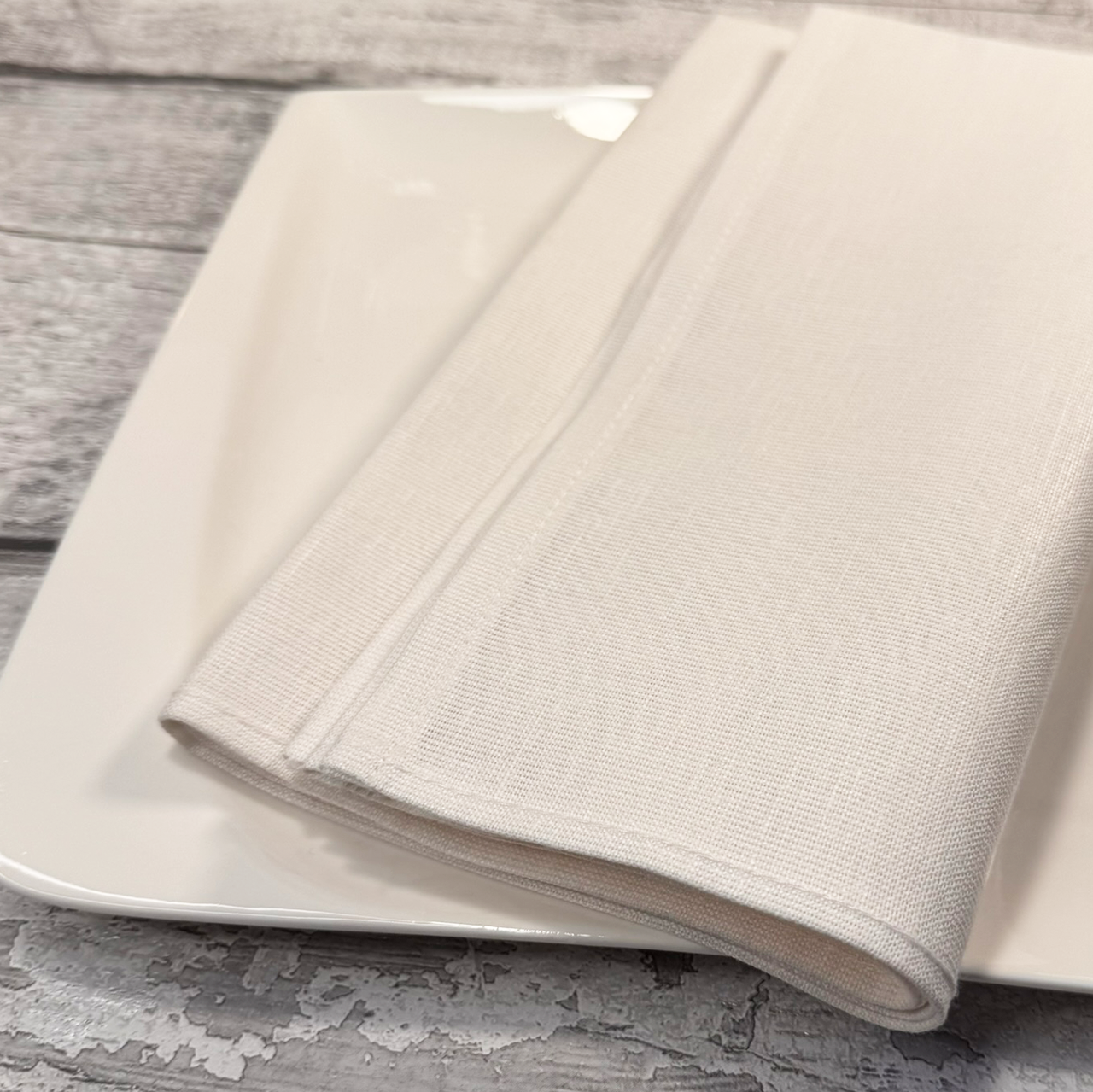 Linen napkins white